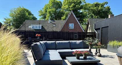 Modern, luxurious apartment with large roof terrace. In the heart of Bergen!