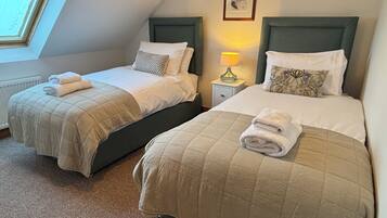 3 chambres, fer et planche Ă repasser, Wi-Fi gratuit, draps fournis