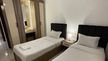 Apartment, 2 Bedrooms, Accessible, Smoking | 2 bedrooms
