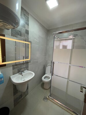 Departamento, 2 habitaciones, con acceso para personas discapacitadas, para fumadores | Baño