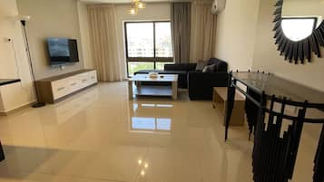 Apartment, 2 Schlafzimmer, barrierefrei, Raucher | Wohnzimmer