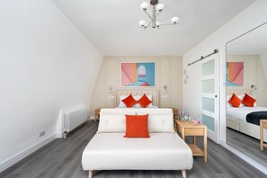 1 habitación, tabla de planchar con plancha, wifi y ropa de cama 