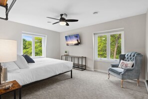 5 bedrooms, free WiFi, bed sheets