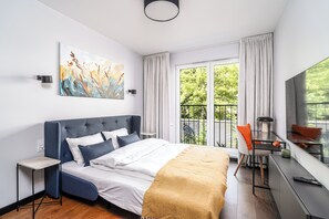 Deluxe Apartment, Balcony | Iron/ironing board, free WiFi - RentPlanet - Apartament Masarska (Kraków)