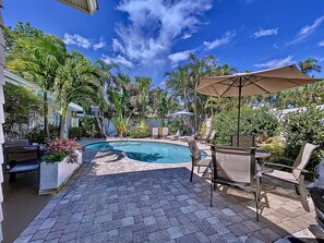 Piscine extérieure, piscine chauffée