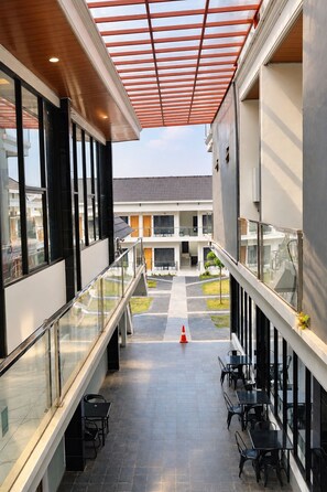 Exterior - Grand Wijaya Hotel dan Villa Sarangan (Plaosan)