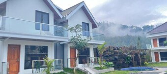 Grand Wijaya Hotel dan Villa Sarangan