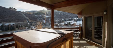 Condo, 3 Bedrooms | Indoor spa tub