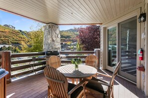 Apartment, 2 Schlafzimmer | Speisen im Freien