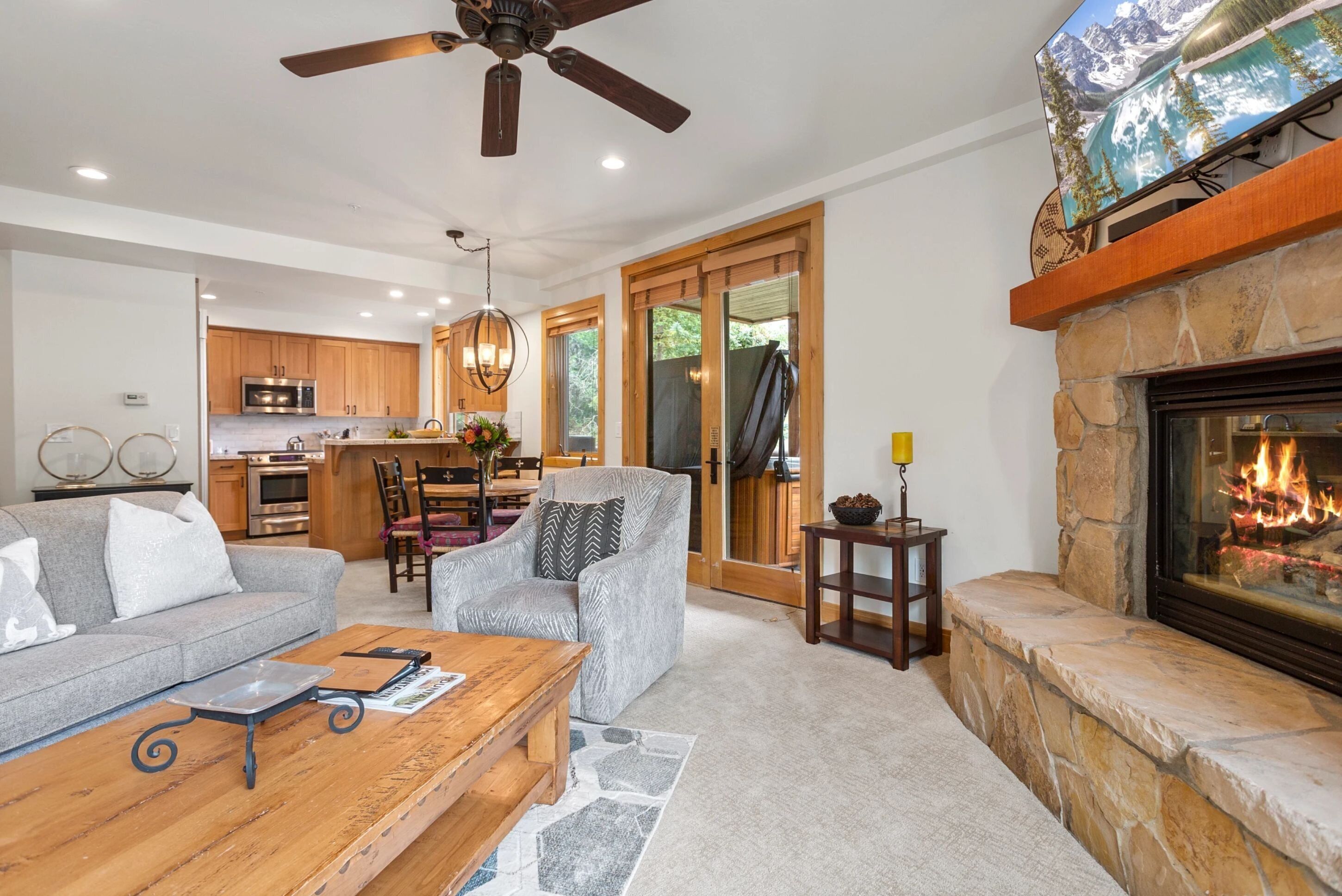 Kondominium, 1 kamar tidur | Area keluarga | Smart TV