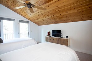 Condo, 3 Bedrooms | 3 bedrooms, free WiFi