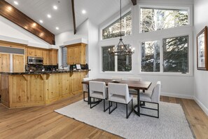 Dining - Trail's End Lodge at Deer Valley Resort - One Bedroom Deluxe Residence with Spa #304 1 Condo (Park City)