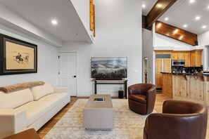 Apartment, 1 Schlafzimmer | Wohnbereich | Smart-TV