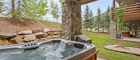 Condo, 1 Bedroom | Outdoor spa tub