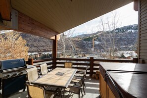 Condo, 4 Bedrooms | Outdoor dining