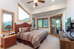 คอนโด, 4 ห้องนอน | 4 ห้องนอน, เตารีด/โต๊ะรีดผ้า, Wi-Fi ฟรี