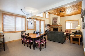 Appart'hôtel, 1 chambre | Coin séjour