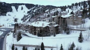 Condo, 1 quarto | Fachada