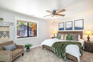 4 slaapkamers, een bureau, wifi, beddengoed