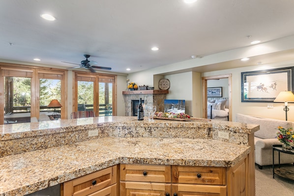 Condo, 1 Bedroom | Interior