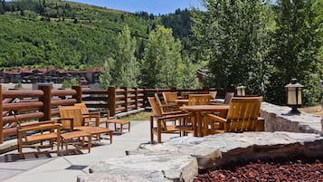 Condo, 1 Bedroom | Outdoor dining