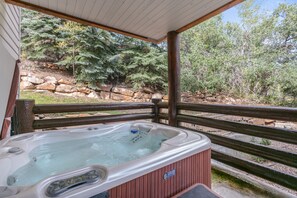 Condo, 1 Bedroom | Outdoor spa tub