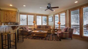 Condo, 1 Bedroom | Living area | Smart TV