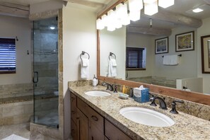 Condo, 2 Bedrooms | Bathroom | Towels