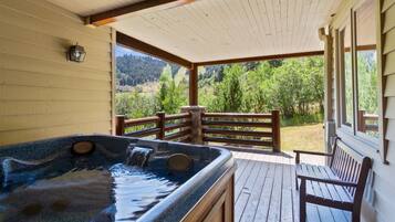 Condo, 4 quartos | Hidromassagem externa