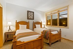 Condo, 4 Bedrooms