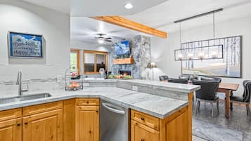 Appartement, 2 slaapkamers | Dineren