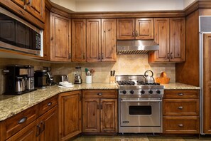 Condo, 3 Bedrooms | Private kitchen - Trail's End Lodge at Deer Valley Resort - Three Bedroom Residence with Spa #301 3 Condo (Park City)