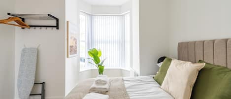 1 bedroom, iron/ironing board, WiFi, bed sheets