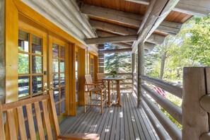 Condo, 3 Bedrooms | Terrace/patio