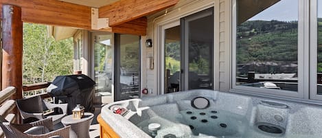 Condo, 3 Bedrooms | Outdoor spa tub