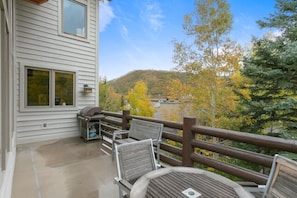 Condo, 4 Bedrooms | Outdoor dining