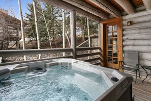 Condo, 2 Bedrooms | Outdoor spa tub