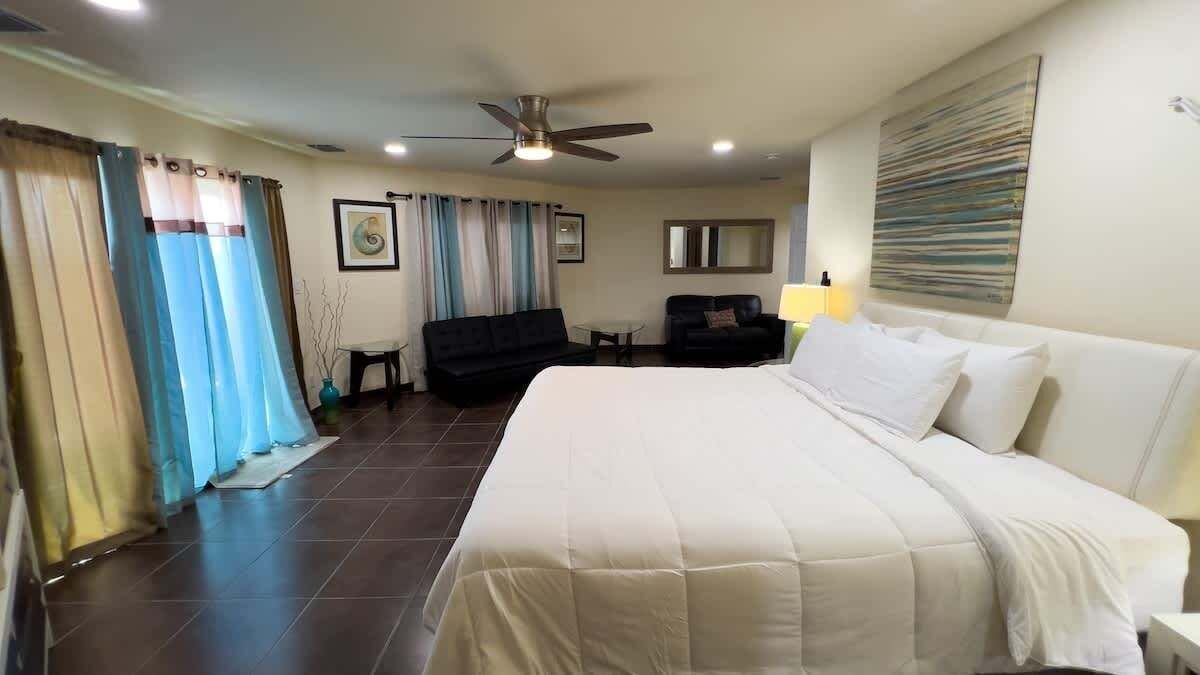 4 habitaciones, tabla de planchar con plancha y wifi gratis 