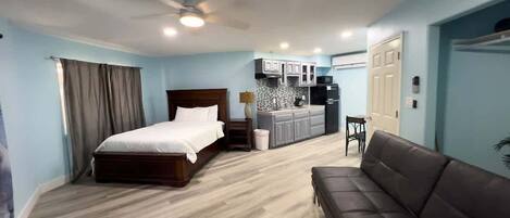 House, 4 Bedrooms