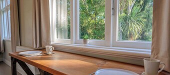 Diamond Cottage | Farm Cottage 10min from the City