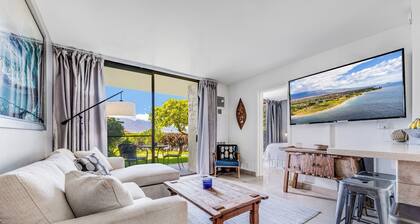 Beautiful Oceanfront Condo with Ocean Views, Steps to Beach Pool & More!