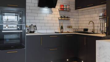 Fridge, microwave, oven, coffee/tea maker