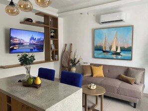 TV