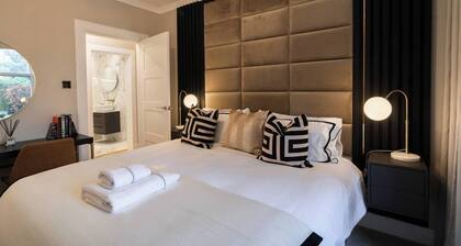 The Wilton Suite - Your Private 5* Escape!