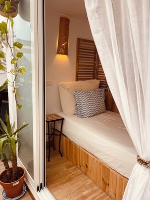 1 bedroom, iron/ironing board, free WiFi, bed sheets