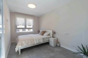 3 bedrooms, iron/ironing board, travel cot, WiFi