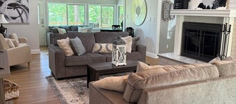 Charming 3-bedroom house on golf course in Hot Springs Village