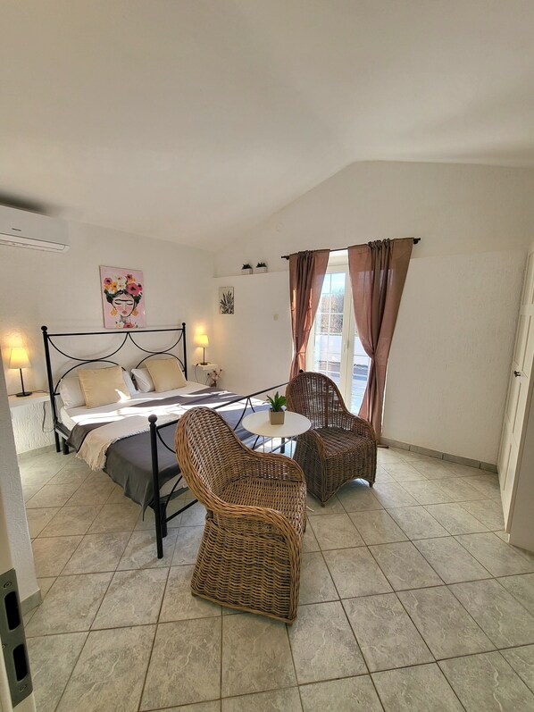 2 bedrooms, free WiFi, bed sheets