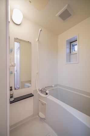 Bathroom - Casa Leo Asato (Naha)