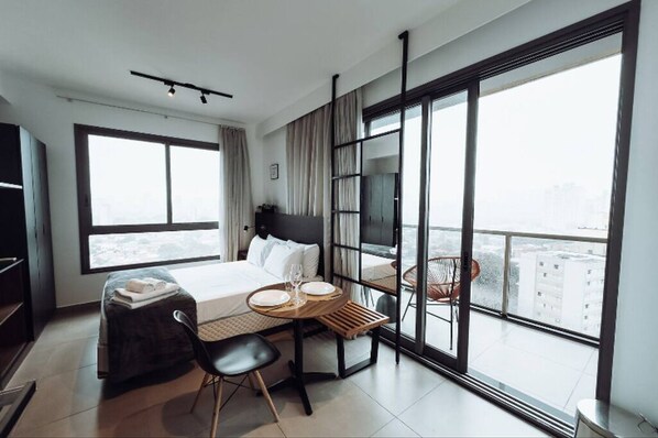 1 chambre, fer et planche à repasser, Wi-Fi, draps fournis